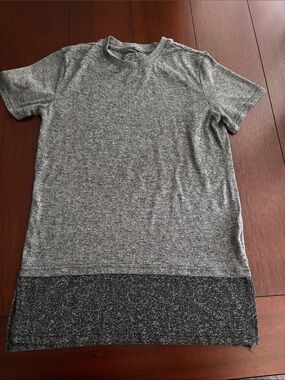 Heather Gray Short Sleeve Tunic Tee with Dark Hem Size S
